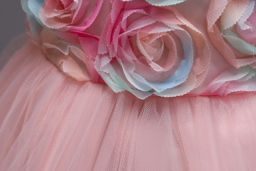 2 Farben: Glamouröses Prinzessinnenkleid in Rainbow-Pastellfarben mit Schleppe - Rosa oder Blau