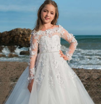 Bezauberndes Kleid mit Blütenapplikationen für Kommunion oder Hochzeit