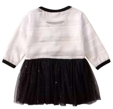 Einfach chic: Mini Chanel - Kleidchen für Babygirls mit Stil