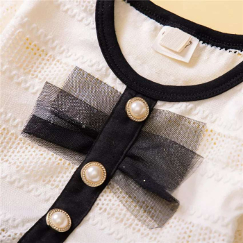 Einfach chic: Mini Chanel - Kleidchen für Babygirls mit Stil