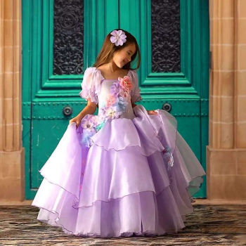 Prächtiges Kleid für Isabella - in Lavendel mit schöner Blütendeko