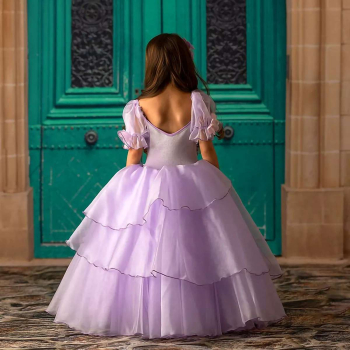 Prächtiges Kleid für Isabella - in Lavendel mit schöner Blütendeko