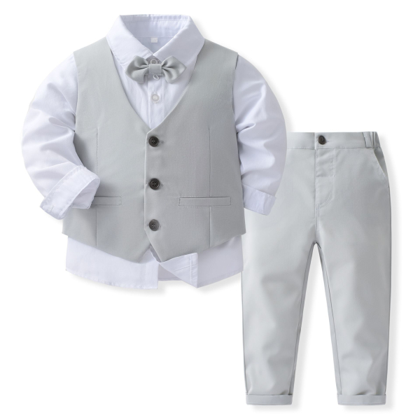 Total chic: Anzug-Set hellgrau-weiss mit Weste, Hemd, Fliege und Hose