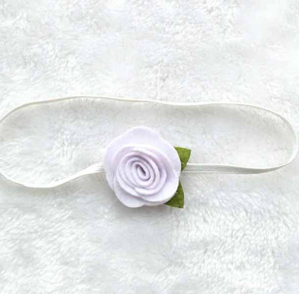 Babyhaarband mit einzelner Blüte - weiss, rosa oder crème