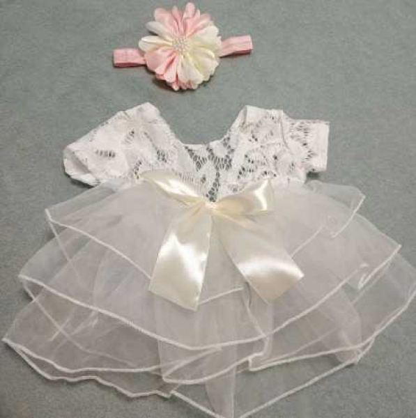 Foto-Set für kleine Prinzessinnen: Tutu-Kleidchen mit Spitzen, offwhite - inklusive Haarband