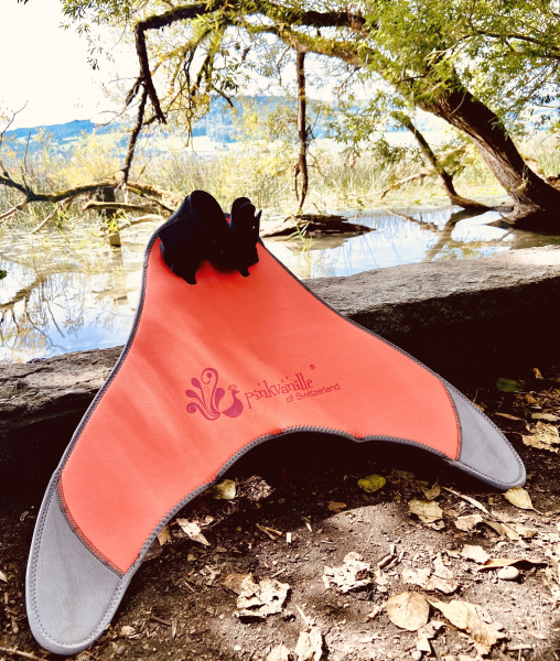 Unsere unglaublich schöne Meerjungfrauenflosse, die Dich schwimmen lässt, wie Arielle!