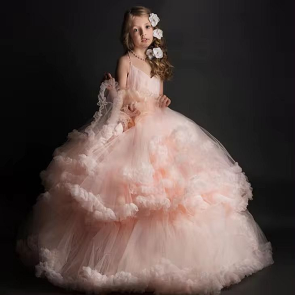 Ein Traumkleid für die Prinzessin! Chiffon-Volumen in zartem Rosa