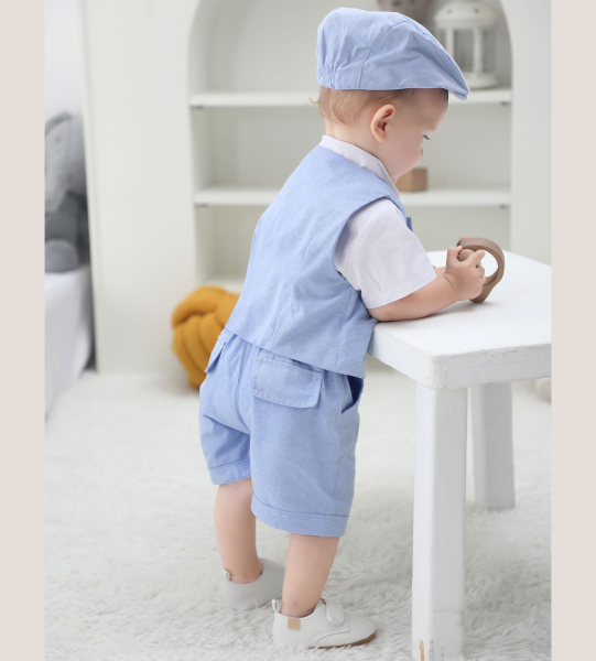 Pinkvanille Kollektion: Hellblaues elegantes Anzug-Set für Baby Boys, 5-teilig - optional mit Weste. Sommerset, kurzärmlig und Shorts!