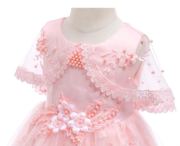 Taufkleid mit kleinem Schleier, weiss oder rosa